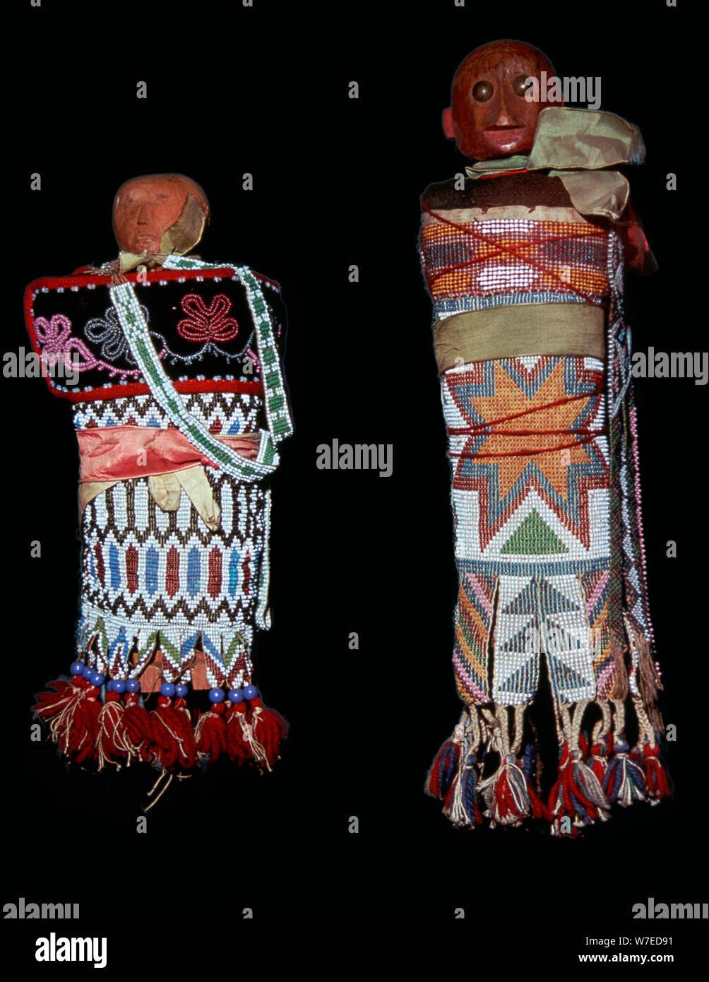 Nativi americani bambole Memomini Artista: sconosciuto Foto Stock