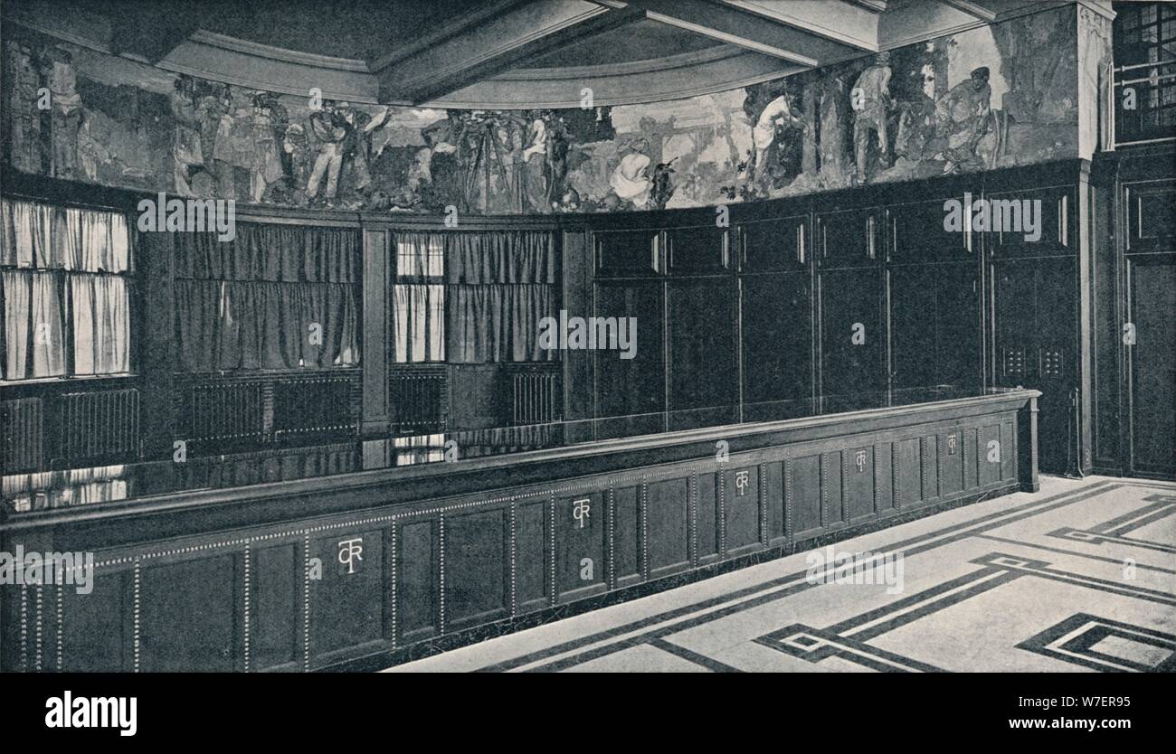'Interno della Grand Trunk Railway i nuovi uffici di Londra con fregio a tempera da Frank Brangwyn ', c1909 Artista: sconosciuto. Foto Stock