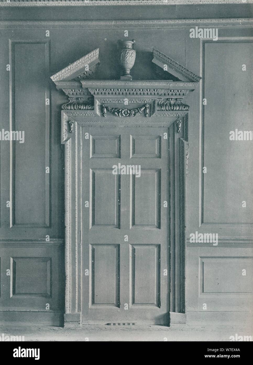 'Door di stanza rivestita in legno, inizio georgiano, 26, Hatton Garden', C1909. Artista: sconosciuto. Foto Stock