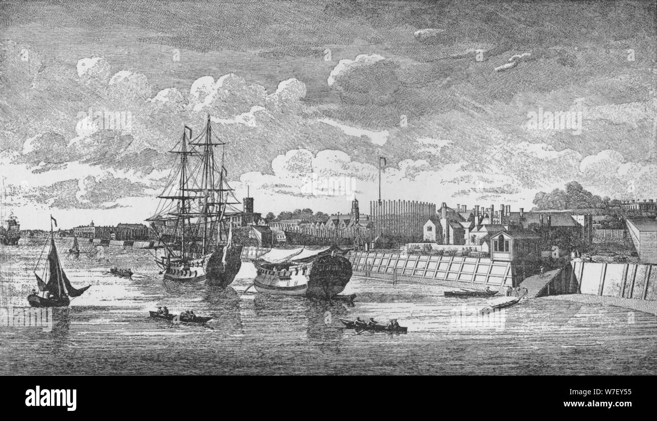 "Woolwich Dockyard dal Tamigi', c1750, (1912). Artisti: sconosciuto, John Boydell. Foto Stock