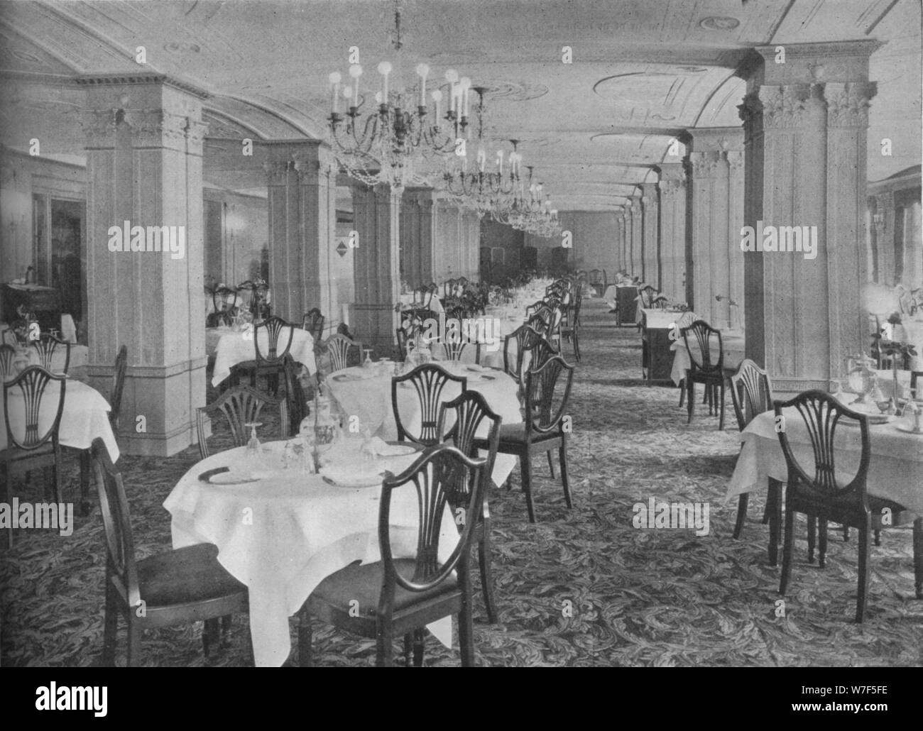 La sala da pranzo principale, Hotel Hamilton, Washington DC, 1923. Artista: sconosciuto. Foto Stock