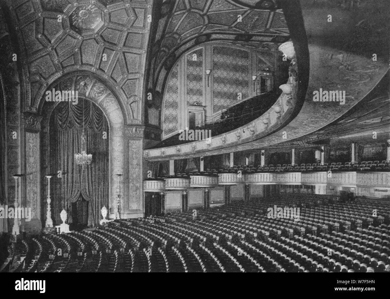 Caselle in Loge mezzanino, Capitol Theatre, Detroit, Michigan, 1925. Artista: sconosciuto. Foto Stock