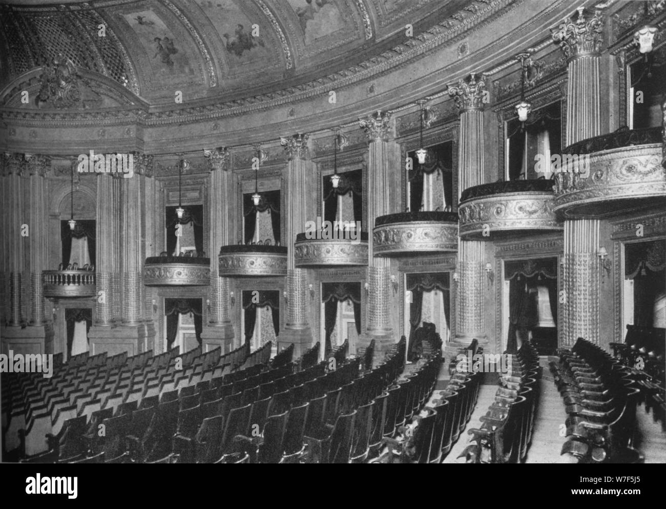 Un successo insolito e trattamento di scatole, al teatro Ringling, Baraboo, Wisconsin, 1925. Artista: sconosciuto. Foto Stock