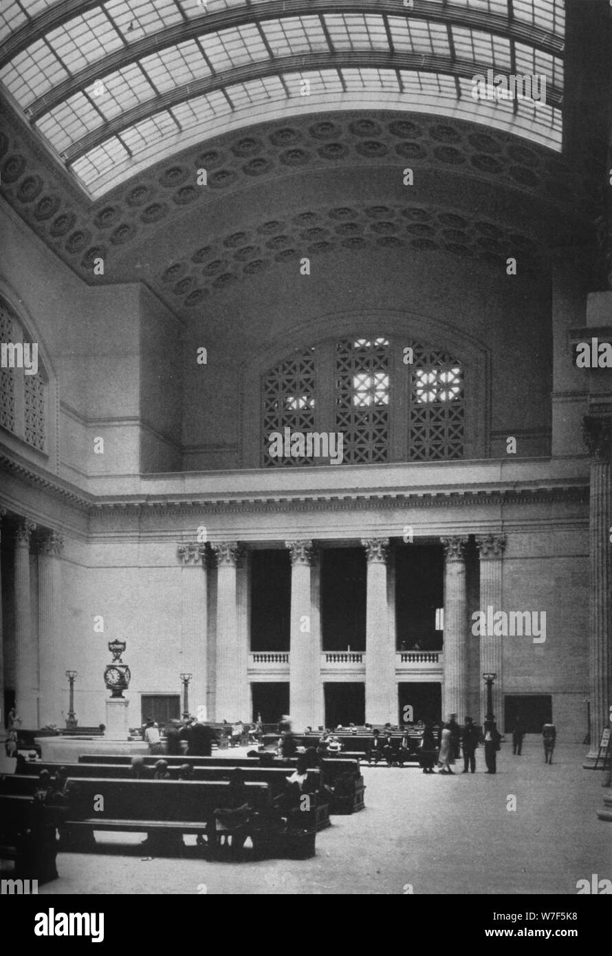 Principale sala di attesa, Chicago Union Station, Illinois, 1926. Artista: sconosciuto. Foto Stock