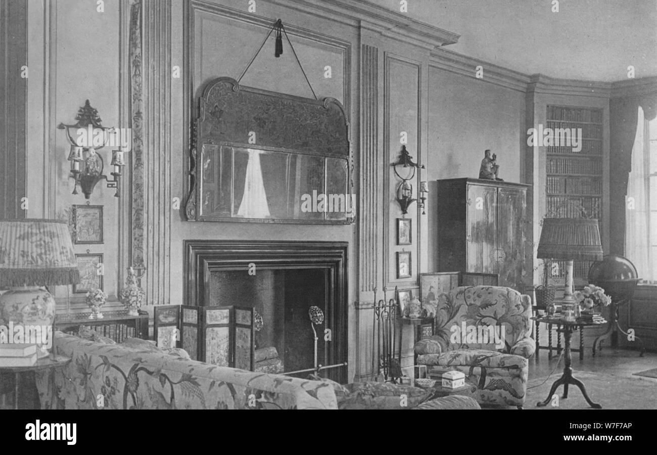 Un lato della sala da disegno, casa della signora WK Vanderbilt, New York, 1924. Artista: sconosciuto. Foto Stock