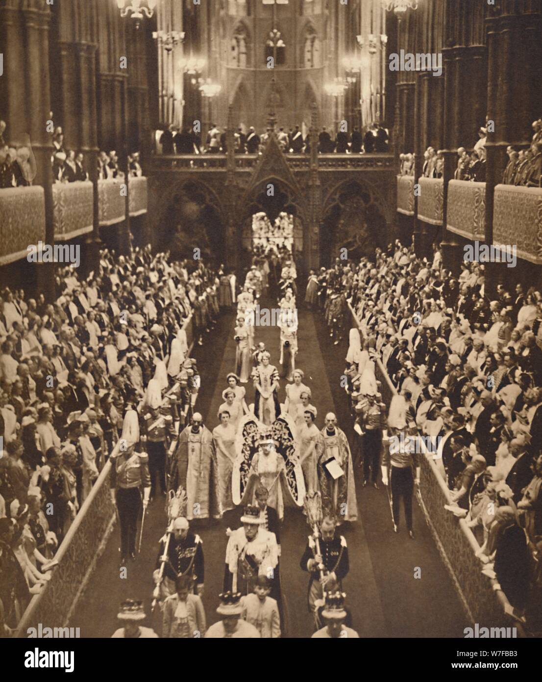 "Regina della processione', 12 maggio 1937. Artista: sconosciuto. Foto Stock