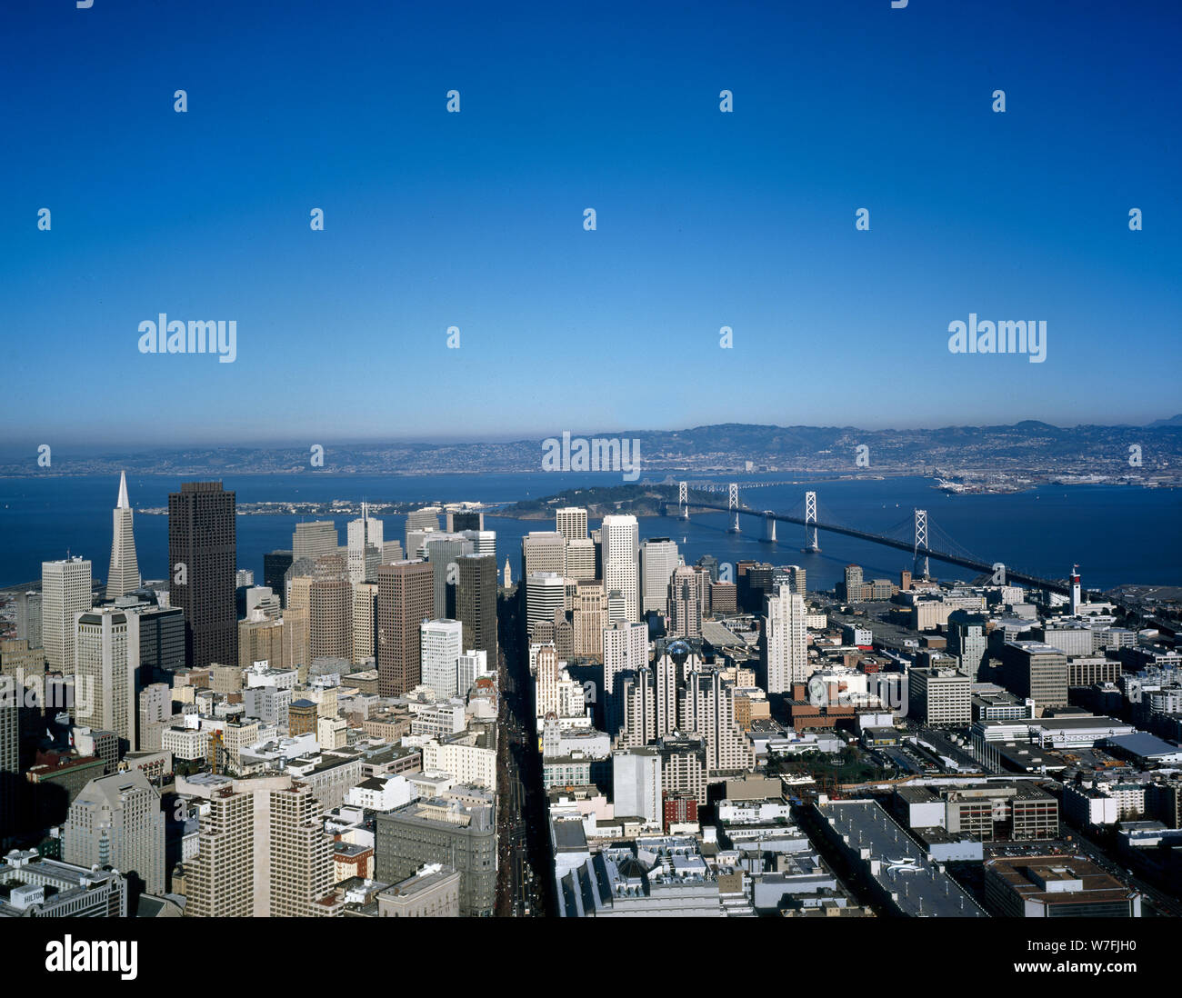 Antenna guardando dritto verso il basso Market Street, San Francisco, California Foto Stock