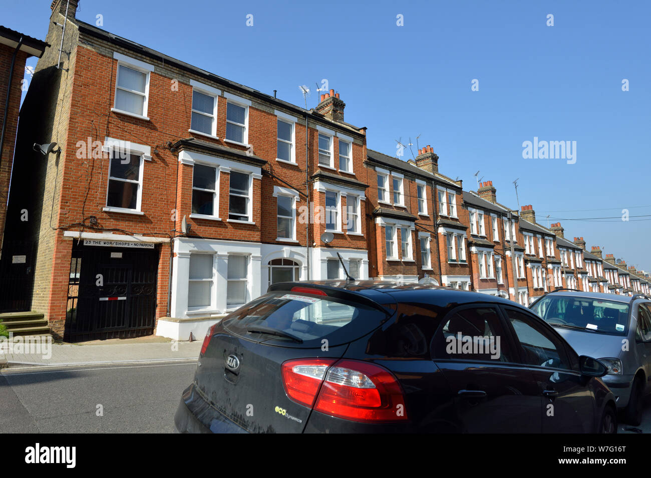 A schiera case residenziali, Teatro Street, Clapham Junction, Battersea, a sud ovest di Londra, Regno Unito Foto Stock