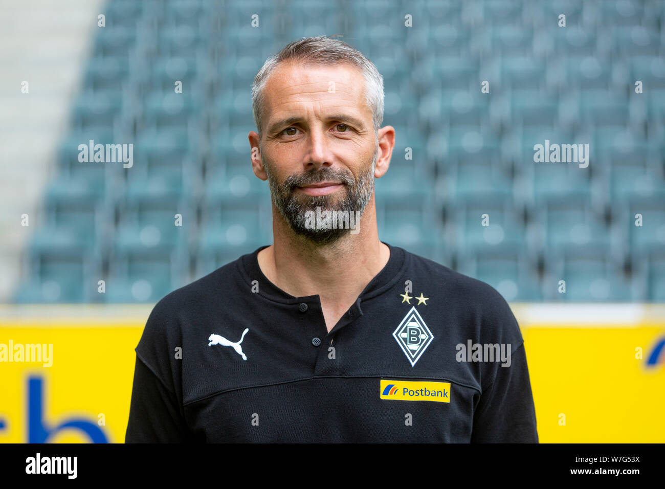 Calcio, Bundesliga, 2019/2020, Borussia Moenchengladbach, premere il tasto di ripresa fotografica, ritratto, head coach Marco ROSE Foto Stock