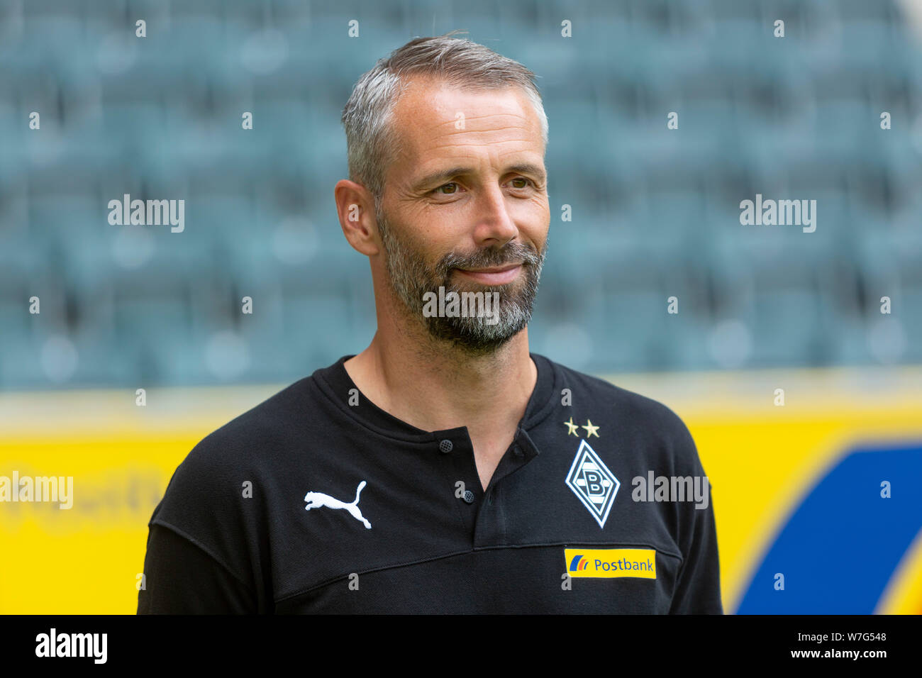 Calcio, Bundesliga, 2019/2020, Borussia Moenchengladbach, premere il tasto di ripresa fotografica, ritratto, head coach Marco ROSE Foto Stock