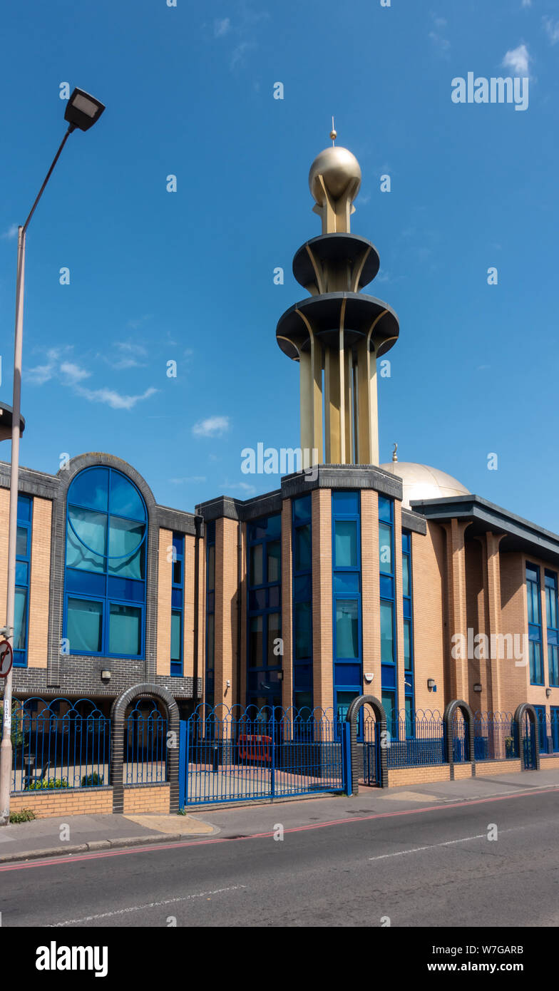 L'Abu Bakr Centro Islamico moschea di Oxford Road in Reading, Berkshire, Regno Unito. Un luogo per i seguaci dell'Islam religione al culto. Foto Stock