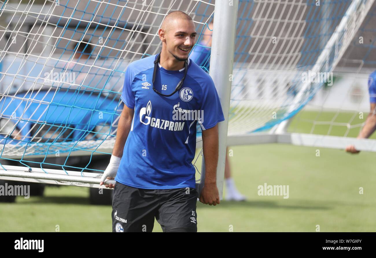 Firo: 06.08.2019 Calcio, 2019/2020 1.Bundesliga: FC Schalke 04 formazione Ahmed Kutucu | Utilizzo di tutto il mondo Foto Stock
