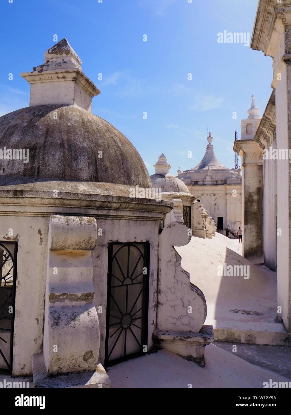 Nicaragua, Leon, Cattedrale, reale e la rinomata Basilica Cattedrale dell Assunzione della Beata Vergine Maria, tetto. Foto Stock