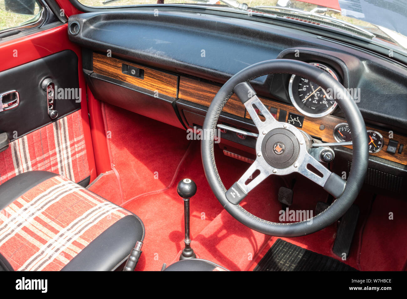 L'interno di un'annata auto sportiva Foto Stock