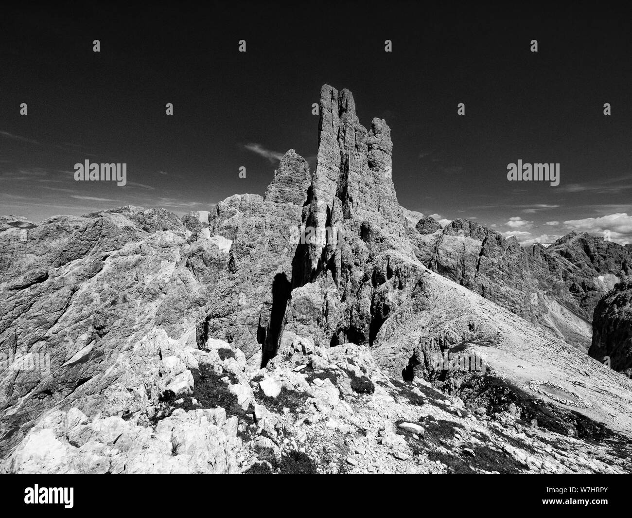 Il favoloso imponenti guglie di delle Torri del Vajolet nel Rosengarten area del Dolomiti italiane, l'Alto Adige Foto Stock