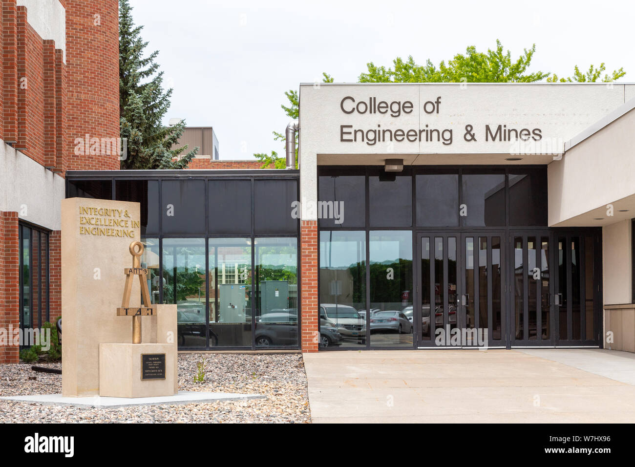 GRAND FORKS, ND/STATI UNITI D'America - 28 giugno 2019: College di Ingegneria e Miniere sul campus della University of North Dakota Foto Stock