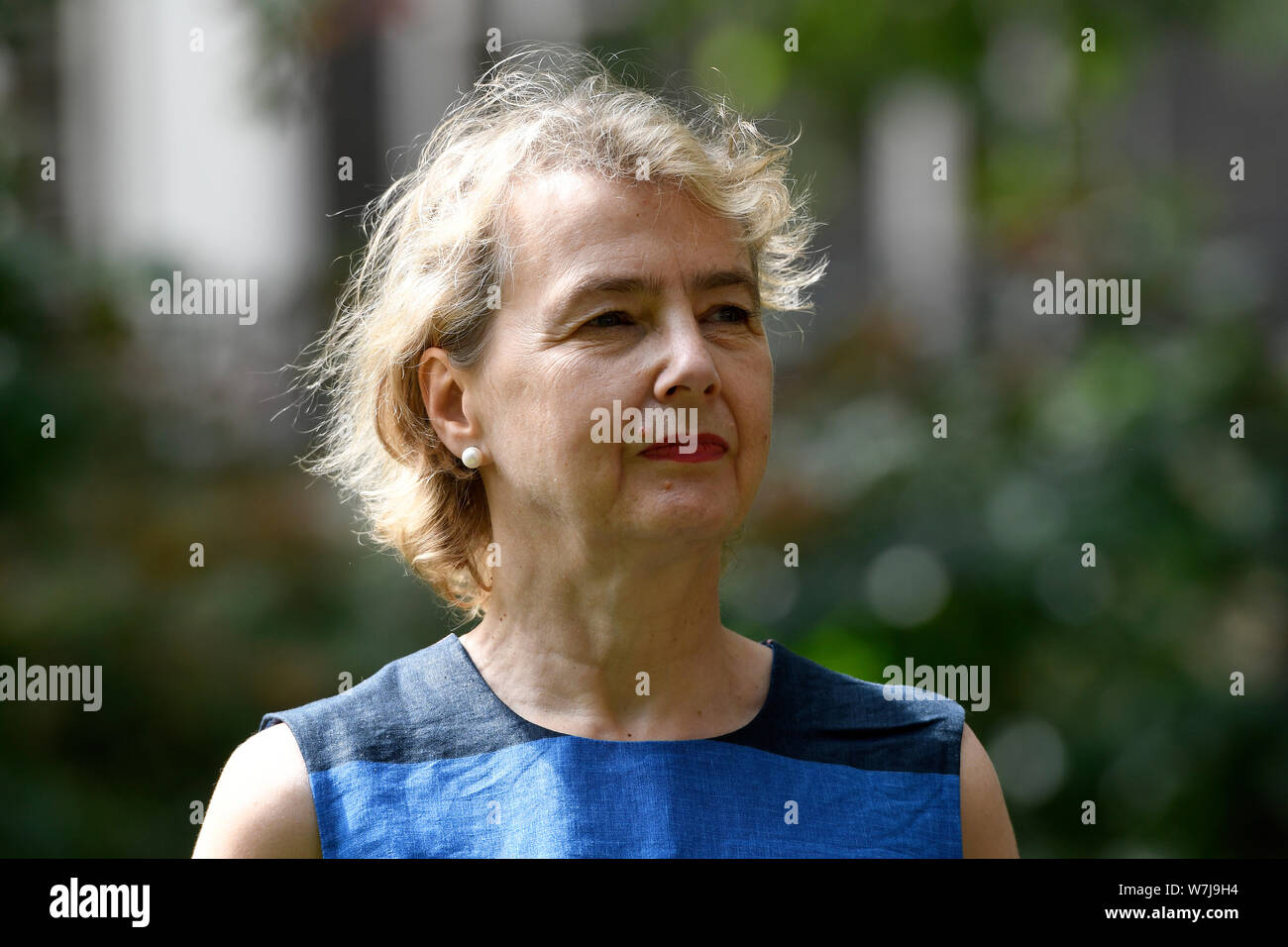 CND segretario generale Kate Hudson visto durante la commemorazione.Le persone si radunano per 74a Hiroshima commemorazione annuale del bombardamento atomico nel 1945. Un ora di cerimonia è stata eseguita tra cui discorsi, due minuti di silenzio e di corona recante all'Hiroshima ciliegio. Foto Stock