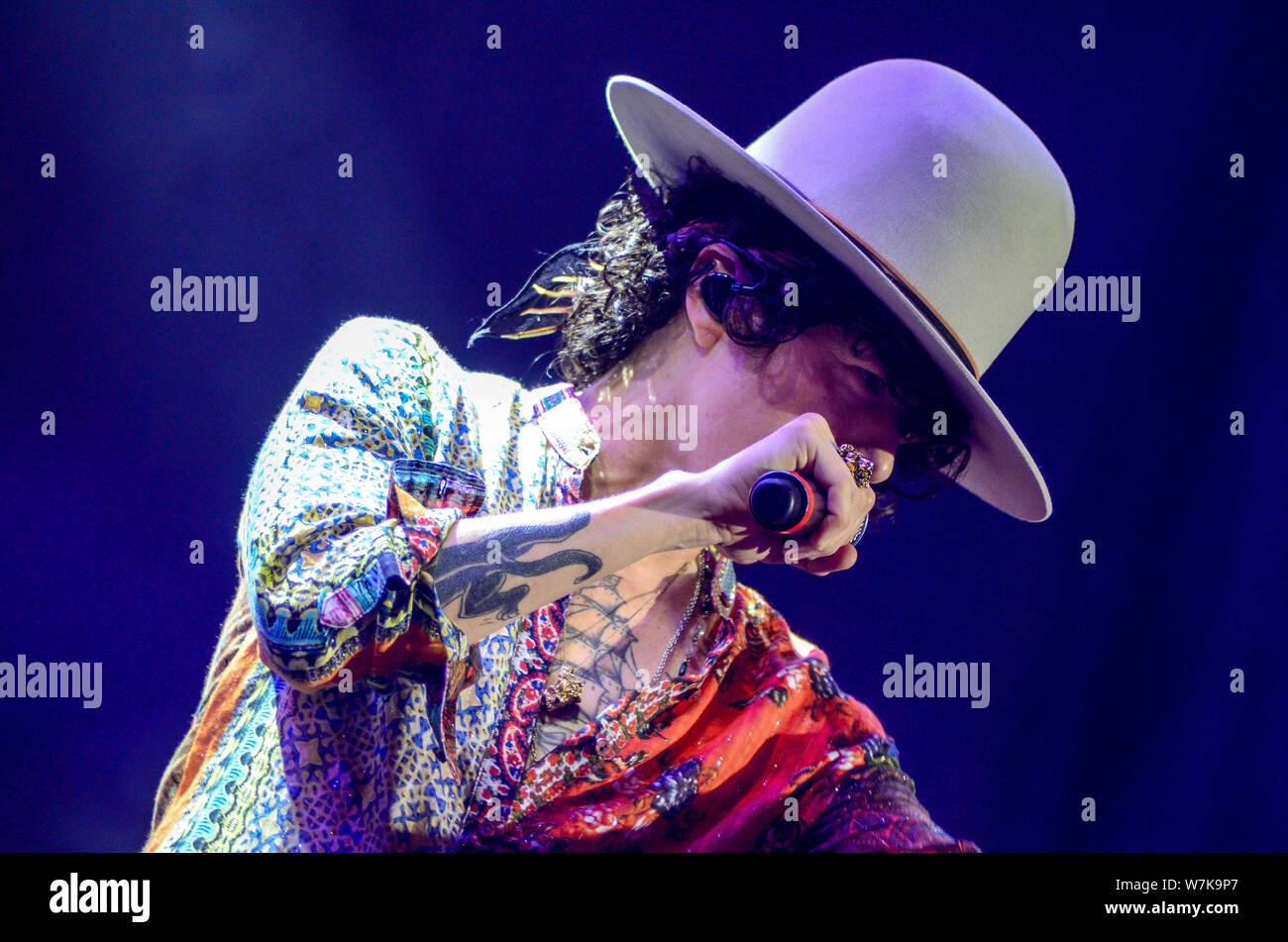 Modena, Italia. 29 Luglio, 2019. LP Laura Pergolizzi ospite straniero a Radio Bruno Estate evento musicale in Modena Italia (foto di Enrico Ballestrazzi/Pacific Stampa) Credito: Pacific Press Agency/Alamy Live News Foto Stock