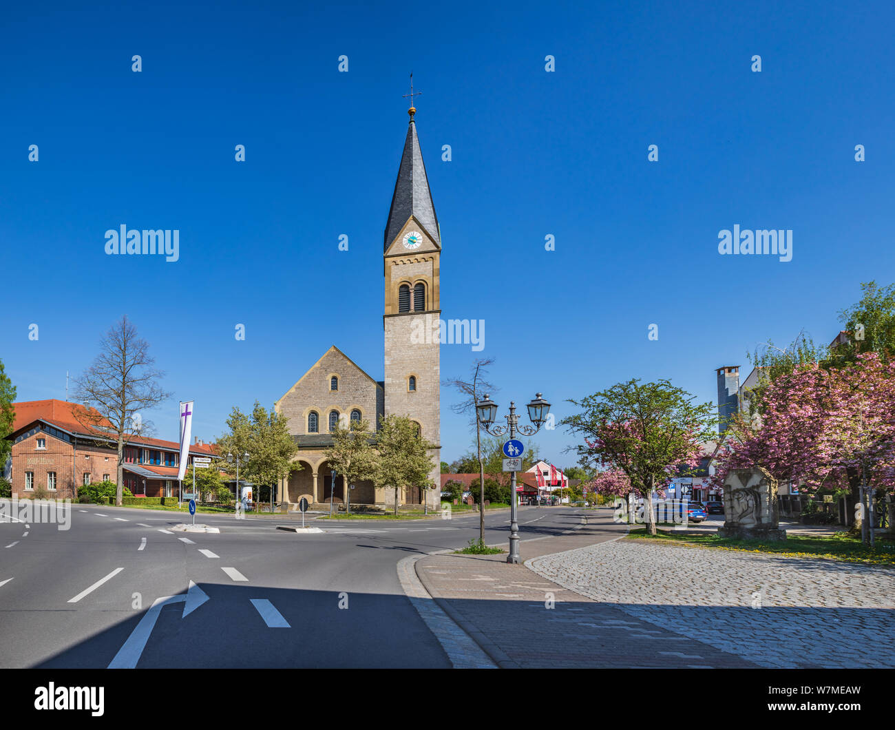 HASSBERGE, Germania - circa aprile, 2019: Townscape di ad Hassfurt in Hassberge county, Baviera, Germania Foto Stock