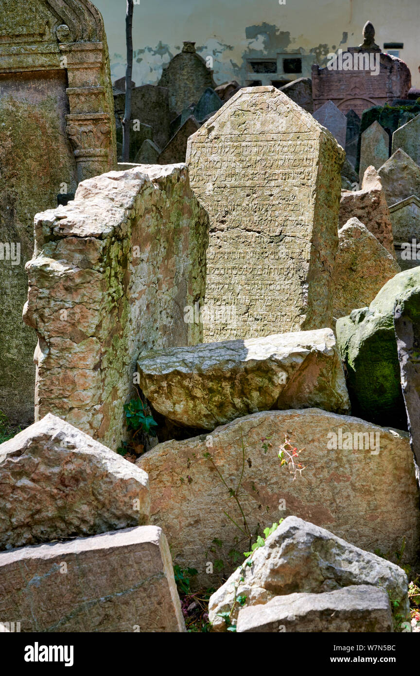 Praga Repubblica Ceca. Il Vecchio Cimitero Ebraico Foto Stock