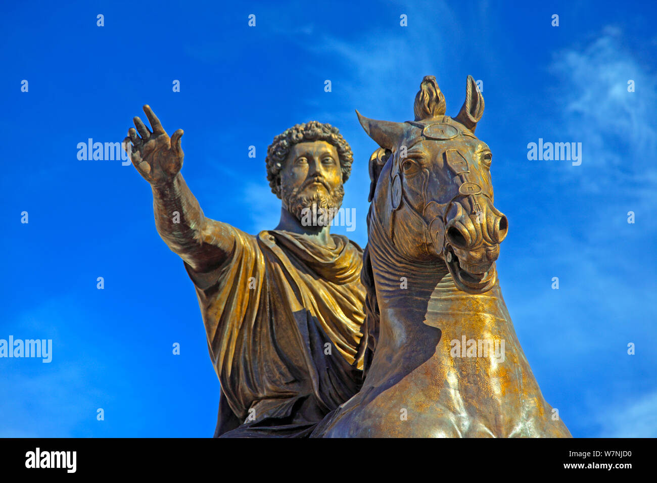 Statua di Marco Aurelio in Piazza del Campidoglio a Roma Italia Foto Stock