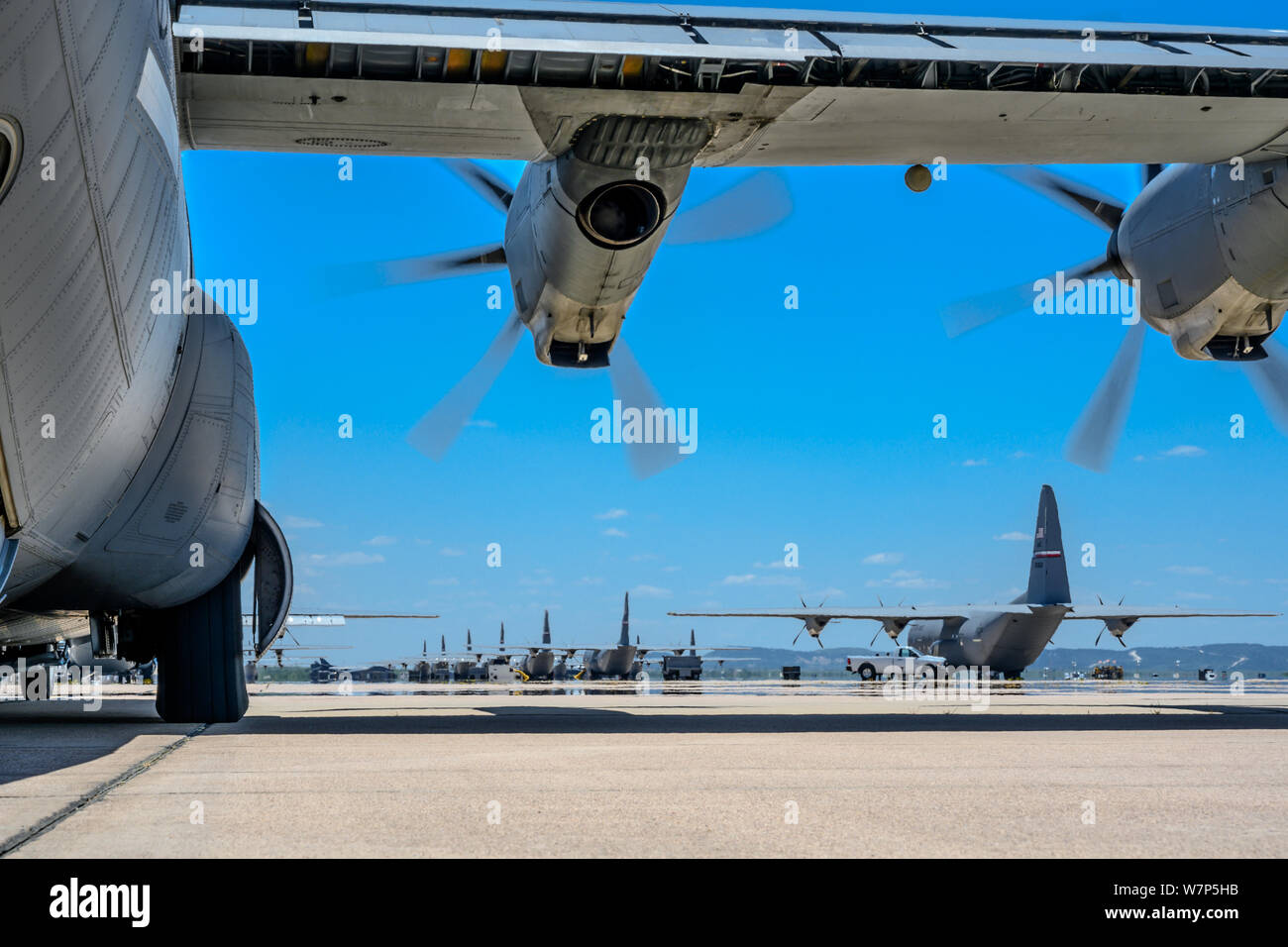 Air Force beni restano in scena e pronto a Dyess Air Force Base in Texas, 24 luglio 2019. (U.S. Esercito foto di Sgt. Dustin D. Biven / settantacinquesimo campo brigata di artiglieria) Foto Stock