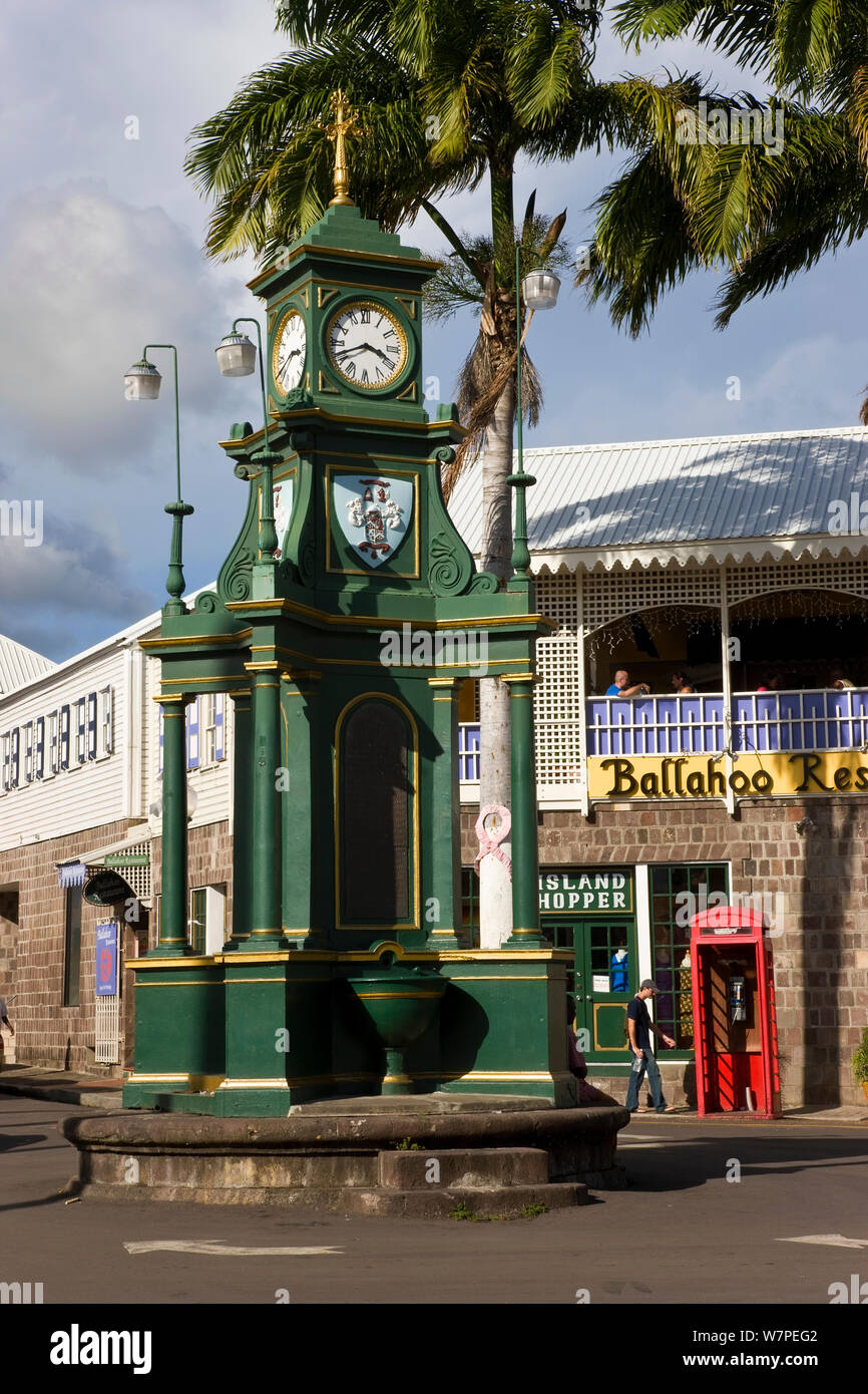 Torre dell'orologio di Piccadilly Circus, centro di St Kitts capitale, Basseterre, St Kitts, St Kitts e Nevis, Isole Sottovento, Piccole Antille, Caraibi, West Indies 2008 Foto Stock