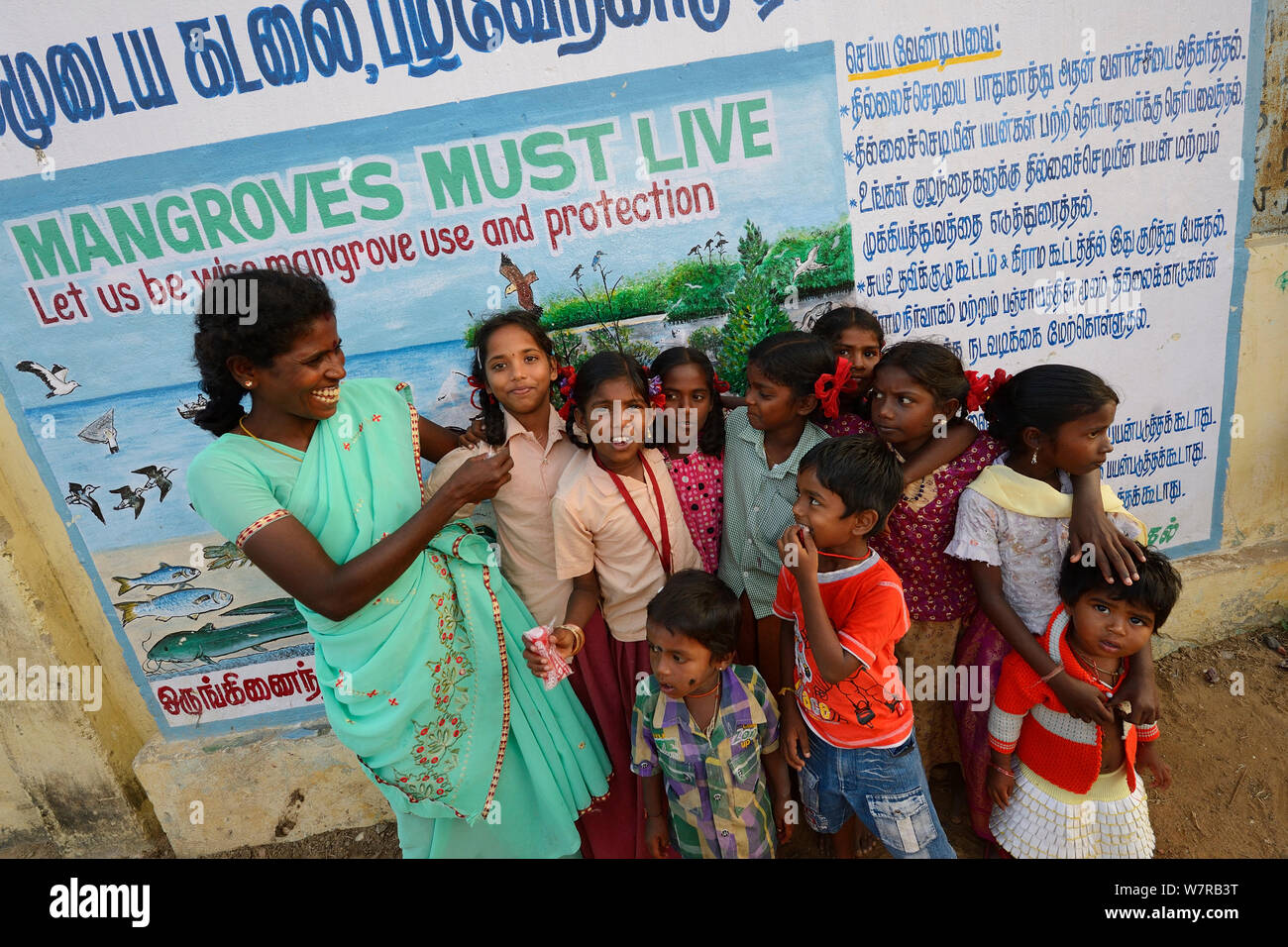 I bambini al progetto CRINEO, Pulicat Lago, nello Stato del Tamil Nadu, India, Gennaio 2013. Foto Stock