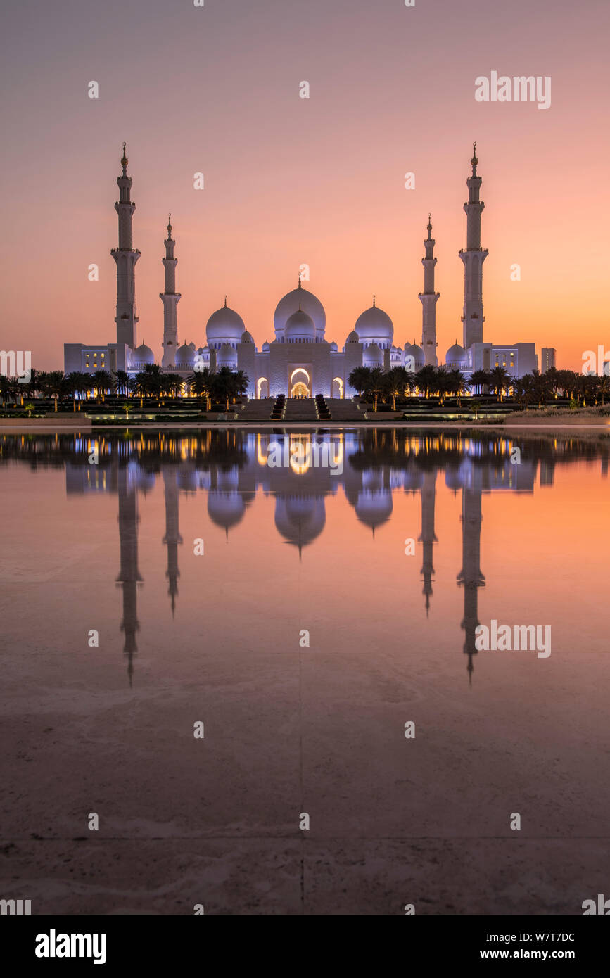 Sheikh Zayed Grande Moschea di Abu Dhabi, Emirati Arabi Uniti Foto Stock