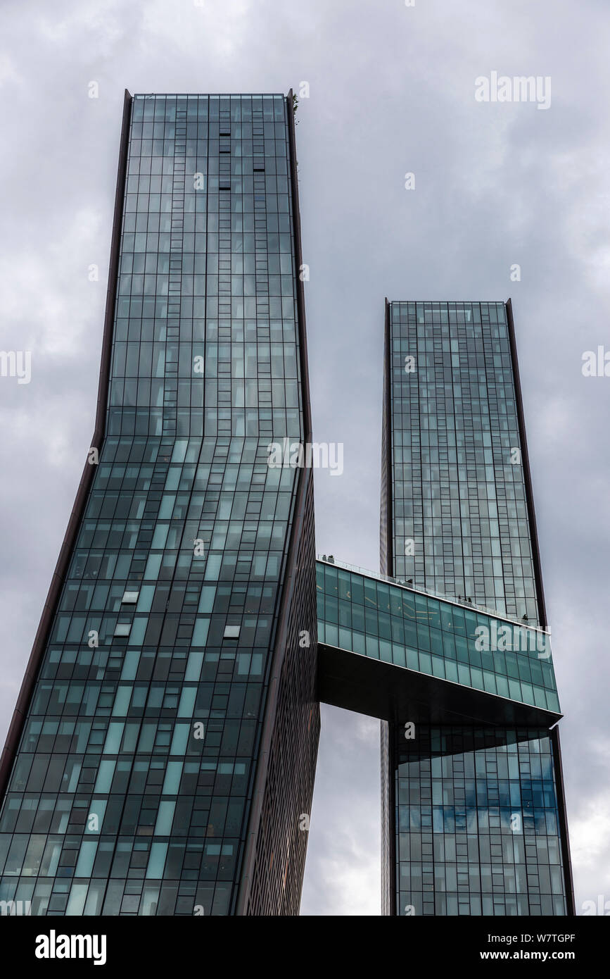 La facciata della American edifici di rame (626 First Avenue), dual-torre grattacielo residenziale nel quartiere di Murray Hill di Manhattan, New York City, Foto Stock