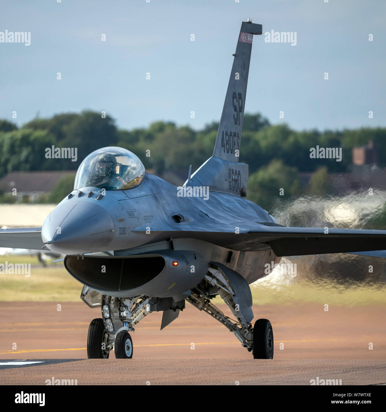 Il combattimento aereo il comando F-16 Viper Demo Team presso il Royal International Air Tattoo 2019 Foto Stock
