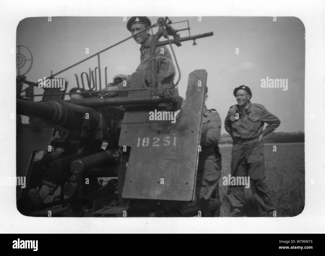 517 LAA TA reale artiglieria sul campo annuale di addestramento 1955 Foto Stock