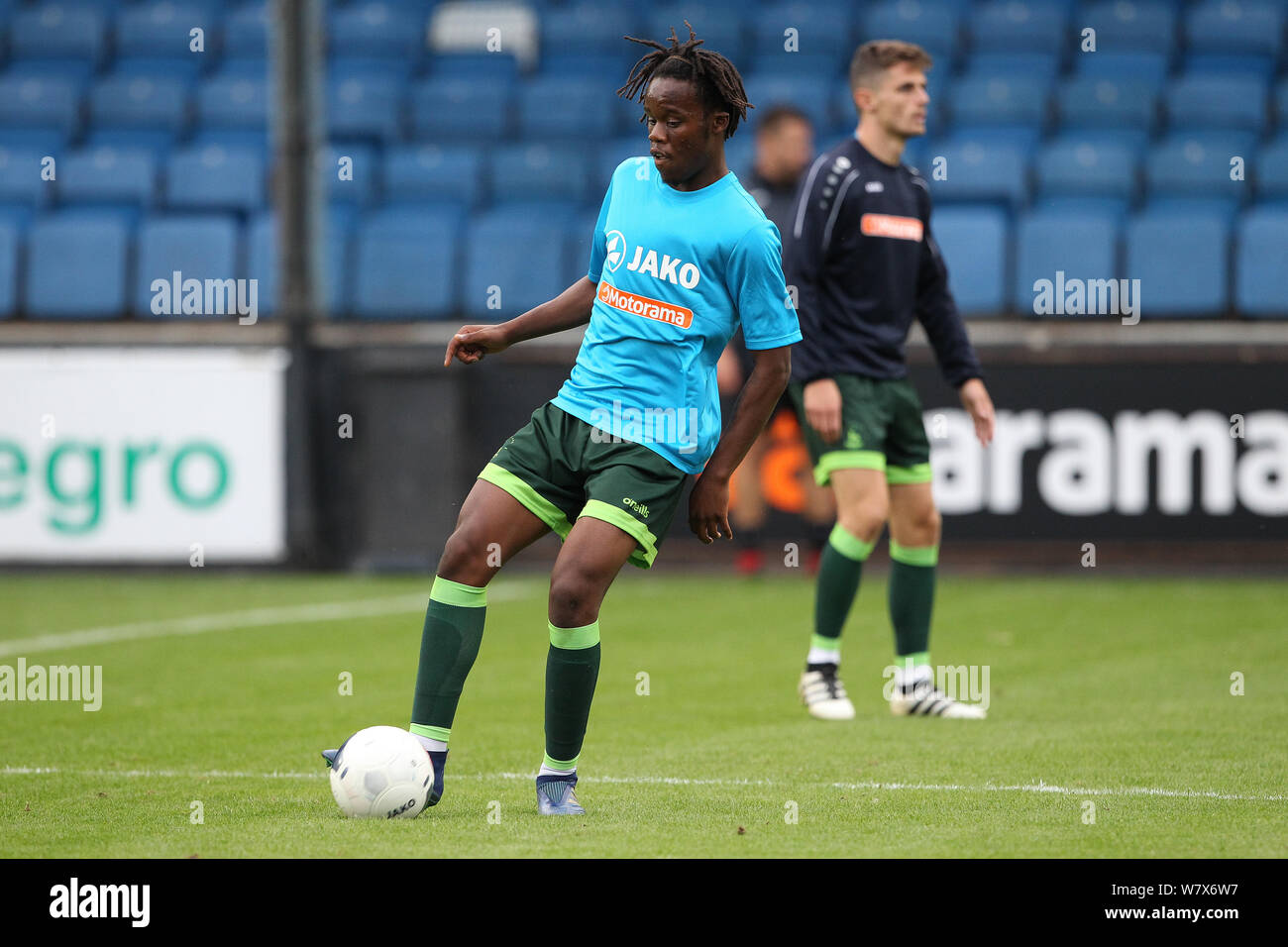 HALIFAX, INGHILTERRA 6AGOSTO Pietro Kioso di Hartlepool Regno durante il Vanarama National League match tra FC Halifax Town e Hartlepool Regno a Shay, Halifax martedì 6 agosto 2019. (Credit: Mark Fletcher | MI News) Foto Stock