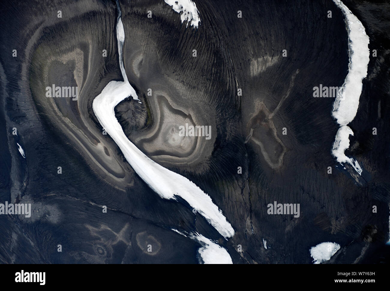 Vista aerea del paesaggio di montagna, Landmannalaugar, Islanda, Giugno 2014. Foto Stock