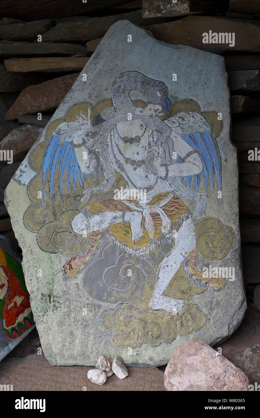 Tradizione Buddista Tibetana artwork, Serxu, Shiqu county, nella provincia di Sichuan, Qinghai-Tibet altopiano, Cina. Agosto 2010. Foto Stock