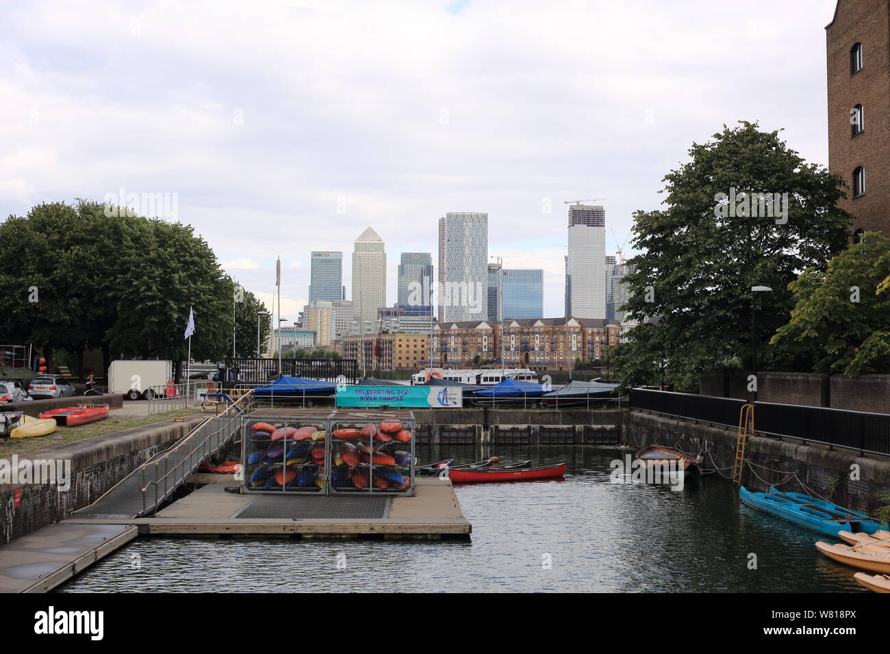 Thames Path, Wapping, Londra Foto Stock