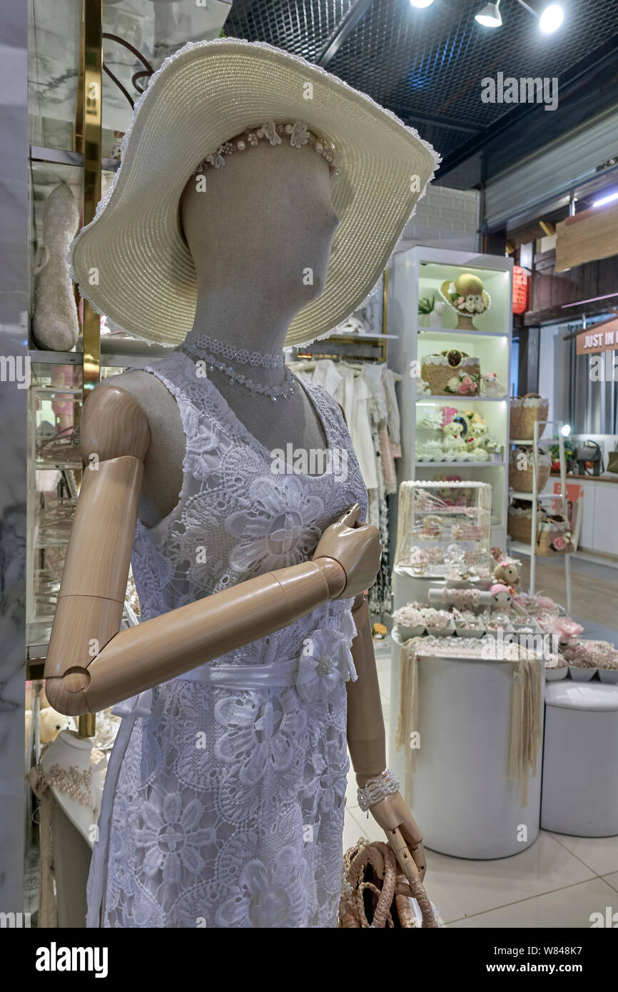 Manichino donna, negozio di abbigliamento Foto Stock