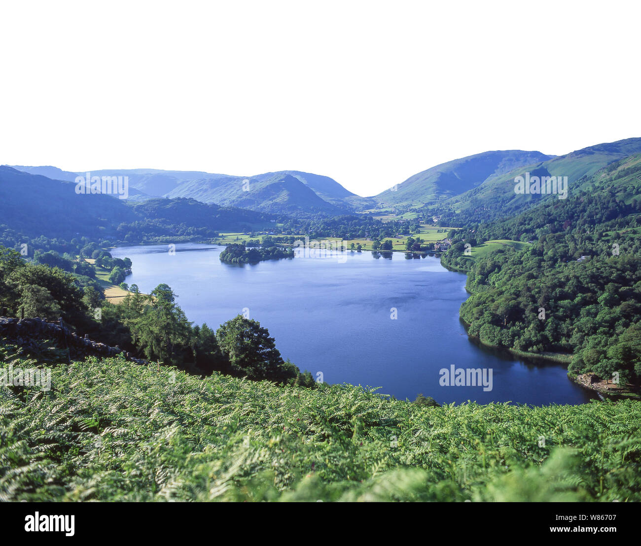 Il lago di Grasmere da Loughrigg Terrazza, Parco Nazionale del Distretto dei Laghi, Cumbria, England, Regno Unito Foto Stock