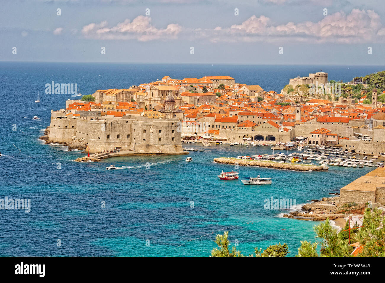 Dubrovnik Città vecchia sulla costa della Dalmazia del sud della Croazia. Foto Stock