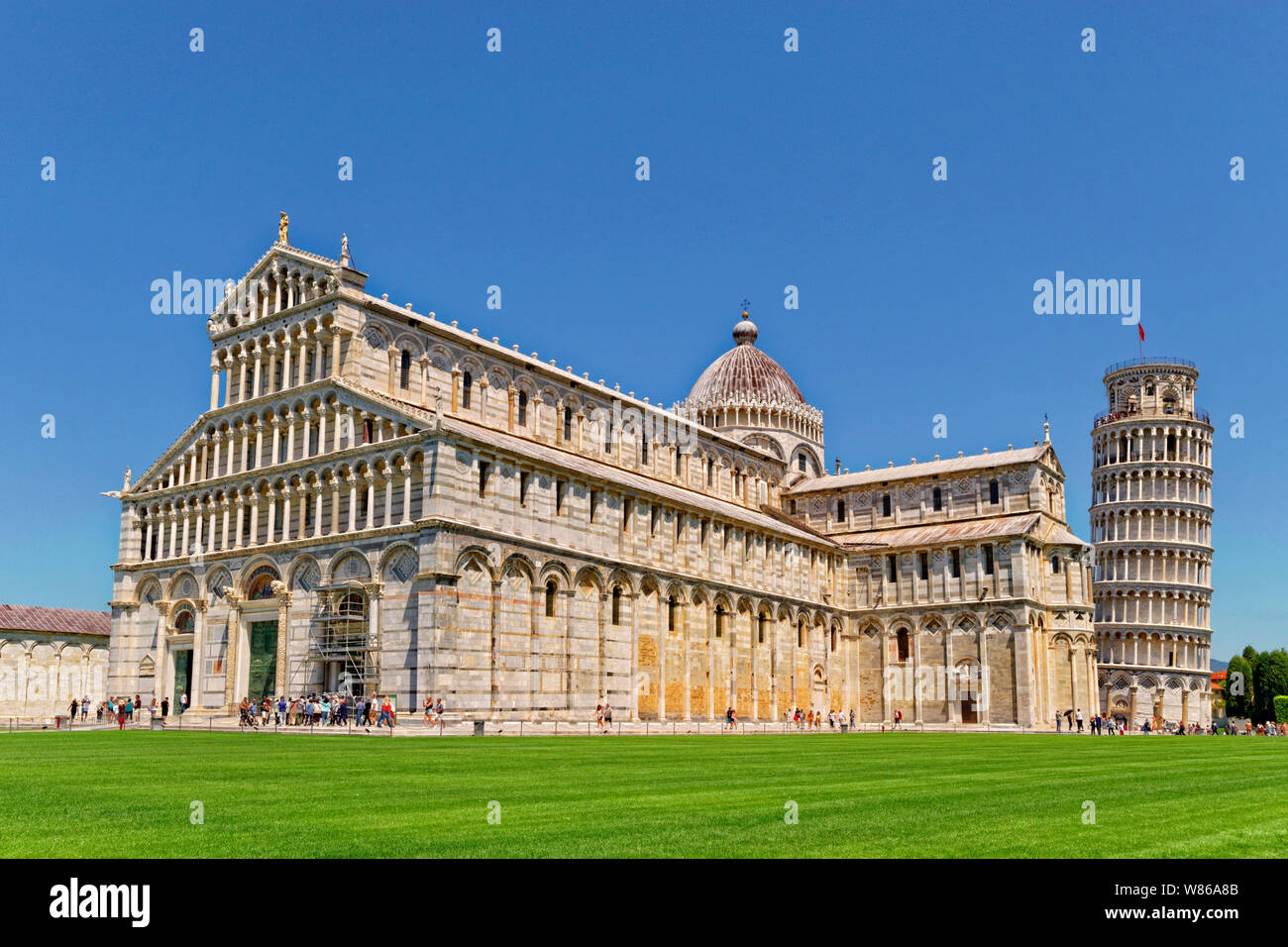 La Cattedrale di Pisa e la Torre Pendente di Pisa e a Pisa, Toscana, Italia. Foto Stock