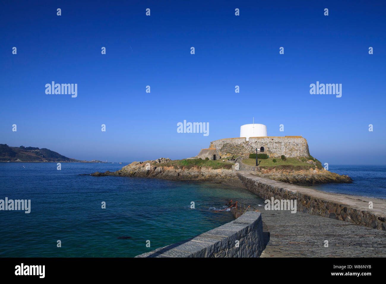 Fort Grey - un vecchio fortino Napoleonico - Utilizzato per difendere l'isola di Guernsey contro l'invasione delle forze dalla Francia. Ora una attrazione turistica conoscere localmente Foto Stock