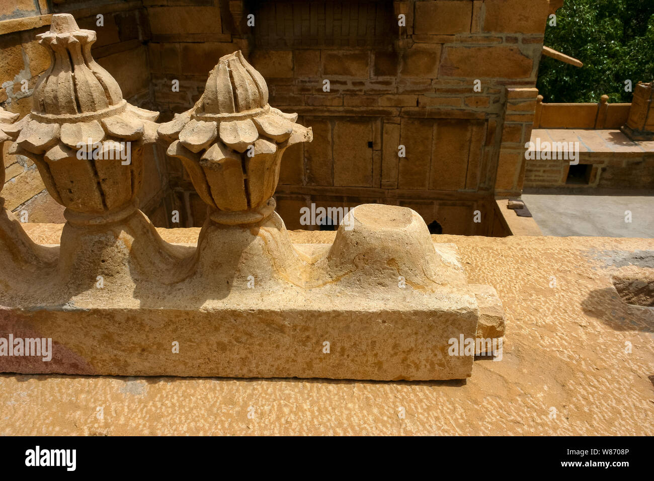 Jaisalmer, Rajasthan, India, 08.27.2006: metodo ad incastro tra le pietre di Singh Ki Haveli Foto Stock