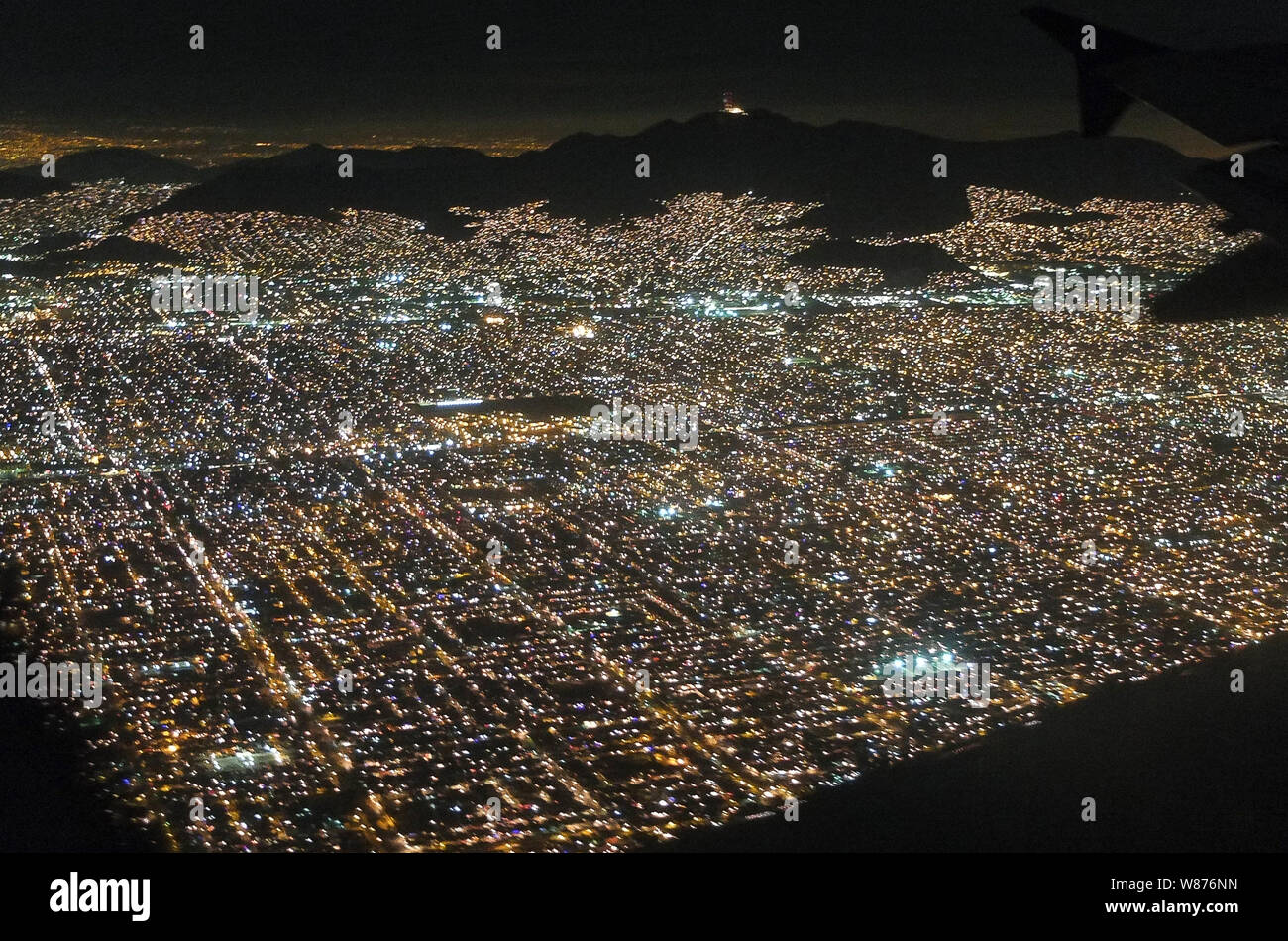 Città del Messico (ufficialmente conosciuta come México, D. F., o  semplicemente D.F.) è il Distretto Federale (Distrito federale), capitale del  Messico e sede di poteri federali dell'Unione messicana. Si tratta di una