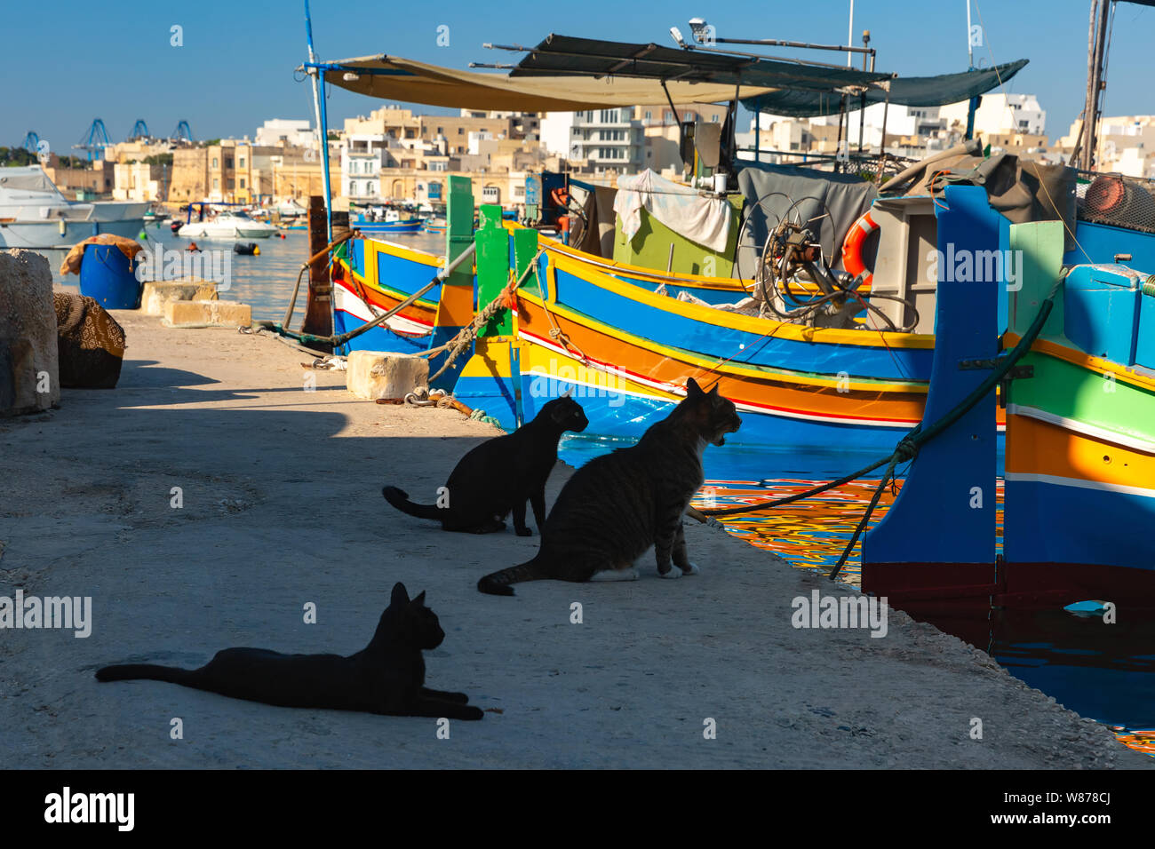 Taditional eyed barche Luzzu di Marsaxlokk, Malta Foto Stock