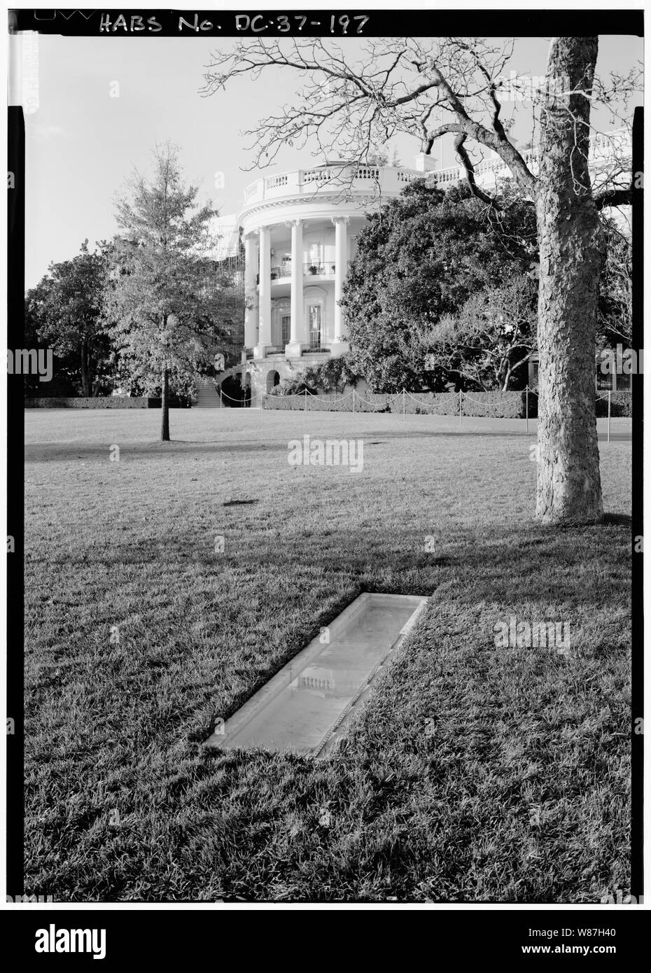 197. Motivi del sud; vista A. Jackson Trogolo di latte e portico sud, cercando NW; 197. Motivi del sud; vista A. Jackson Trogolo di latte e portico sud, cercando NW - la Casa Bianca, 1600 Pennsylvania Avenue, Northwest, Washington, Distretto di Columbia, DC Foto Stock