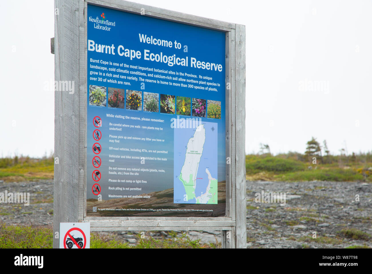 Segno di riserva, bruciato Cape Riserva Ecologica, Terranova e Labrador, Canada Foto Stock