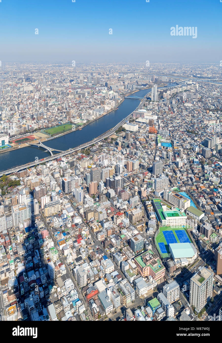 Tokyo Vista aerea. Vista panoramica sulla città dal ponte di osservazione di Tokyo Skytree, Tokyo, Giappone Foto Stock