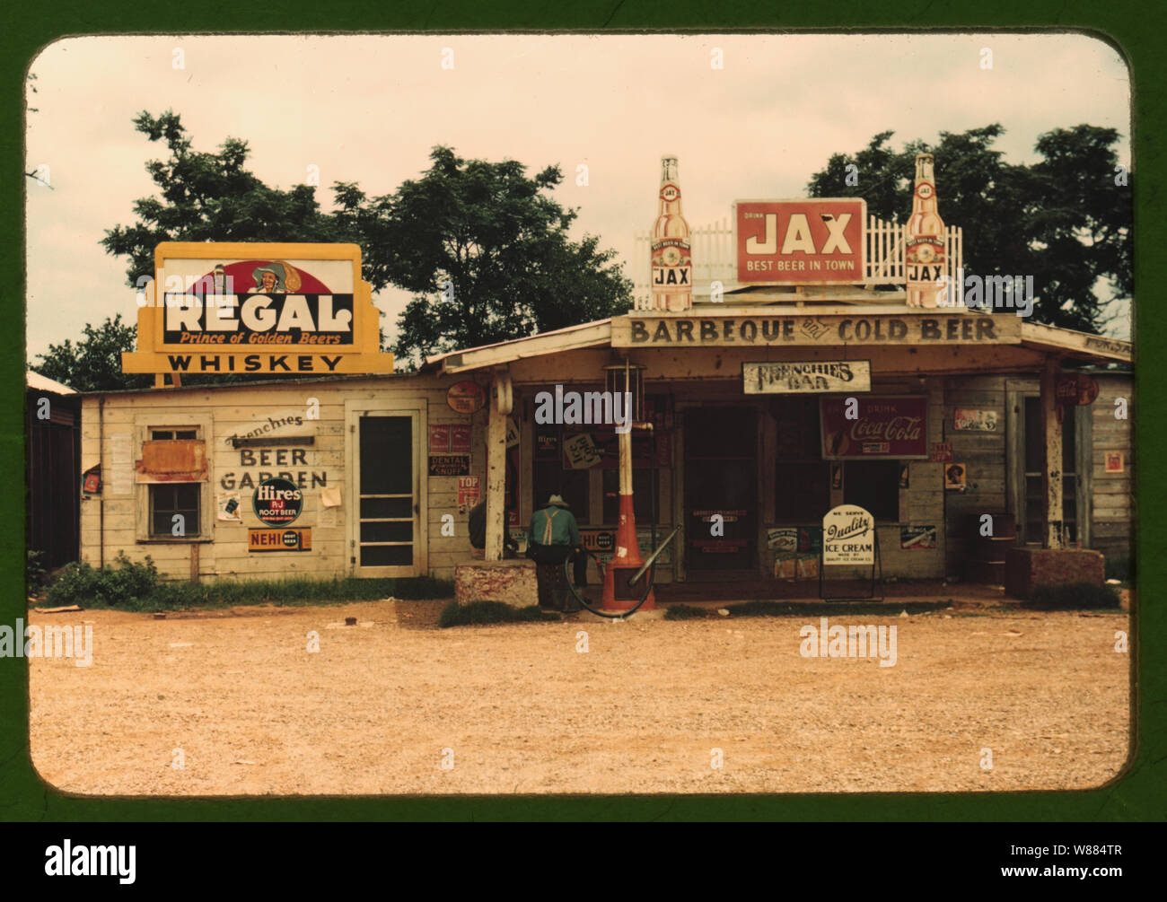 Una croce di strade store, bar, juke joint e stazione di gas nella piantagione di cotone area, Melrose, La. Foto Stock