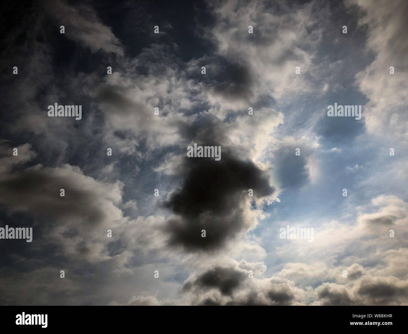 Nuvole temporalesche la raccolta. Foto Stock