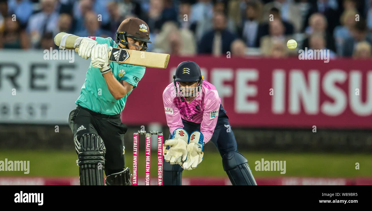 Londra, Regno Unito. 8 agosto, 2019. Sam Curran batting per Surrey contro Middlesex nella vitalità di Blast T20 partita di cricket al Lords. David Rowe/Alamy Live News Foto Stock